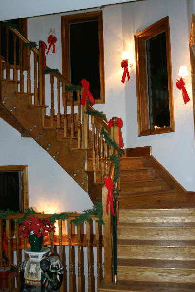 The staircase always looks great when decorated for Christmas, and this year was no exception.